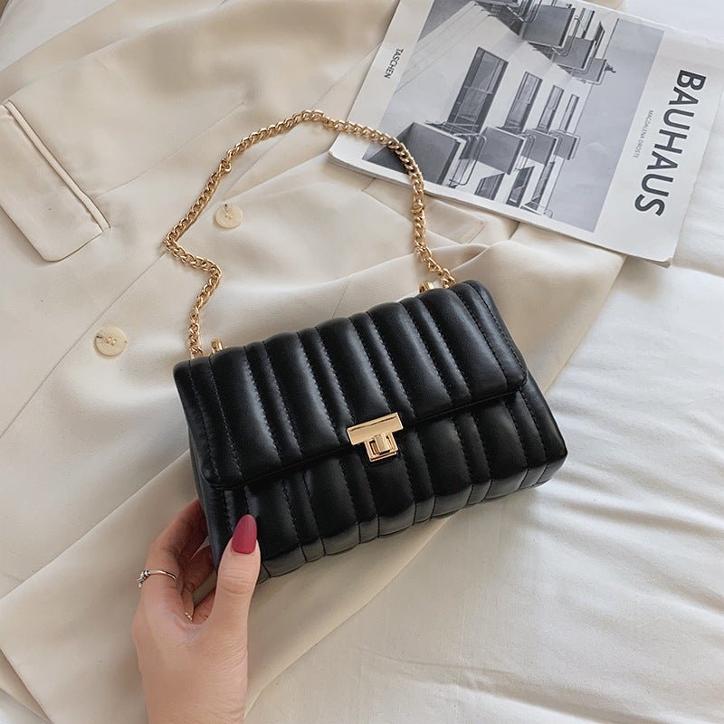 Fashionable Chain Crossbody Bag for Women - Luna BR wear co.