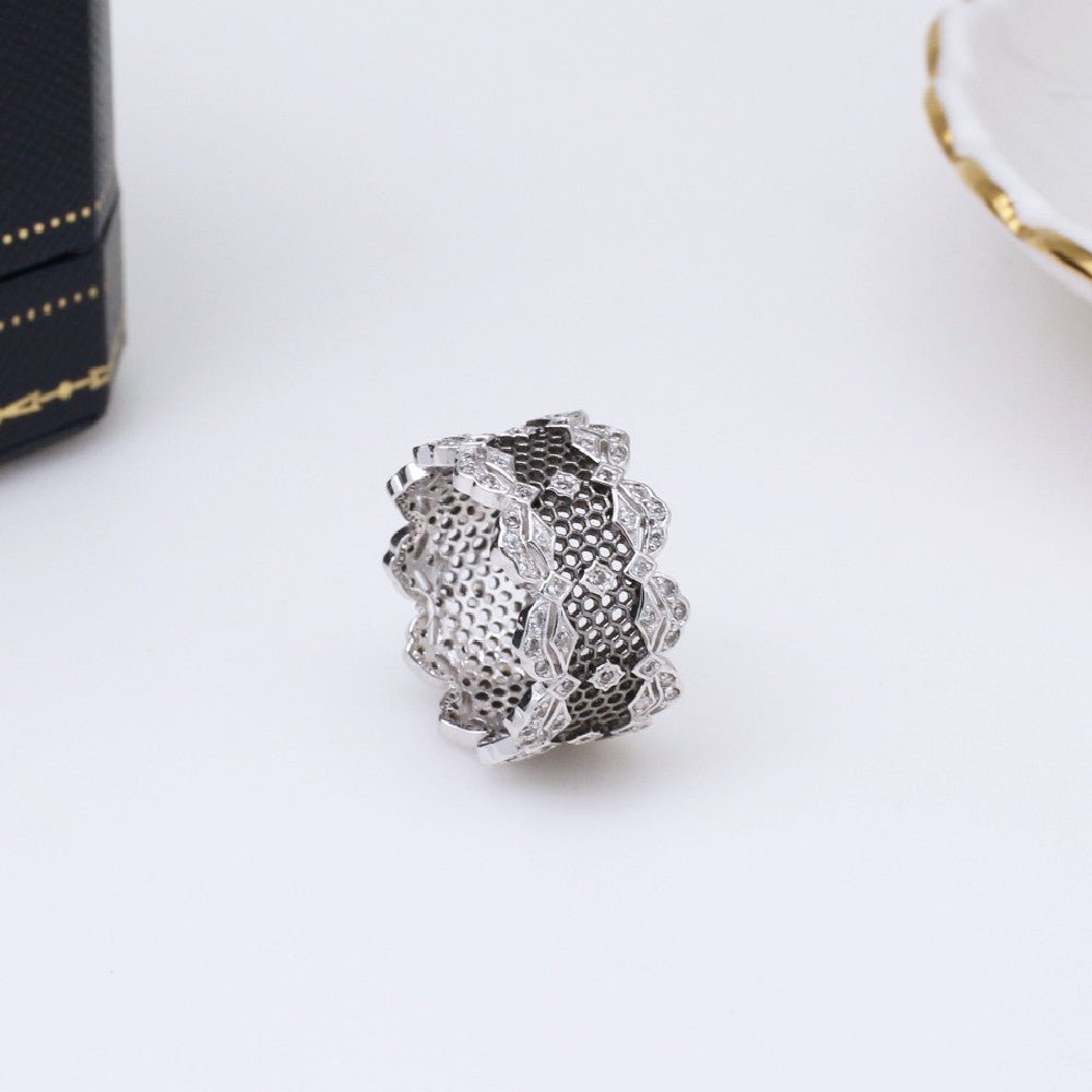 Gold-plated Ginkgo Leaf Ring for Women - Luna BR wear co.