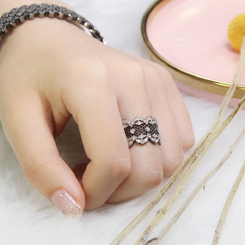 Gold-plated Ginkgo Leaf Ring for Women - Luna BR wear co.