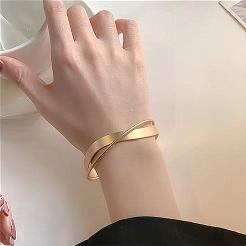 Simple Wave Cross Bracelet for Women's Fashion - Luna BR wear co.